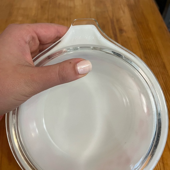 Vintage Pyrex Gooseberry Dishes 471, 472 With Lids Like New Pink White Set Of 2 - Picture 3 of 8